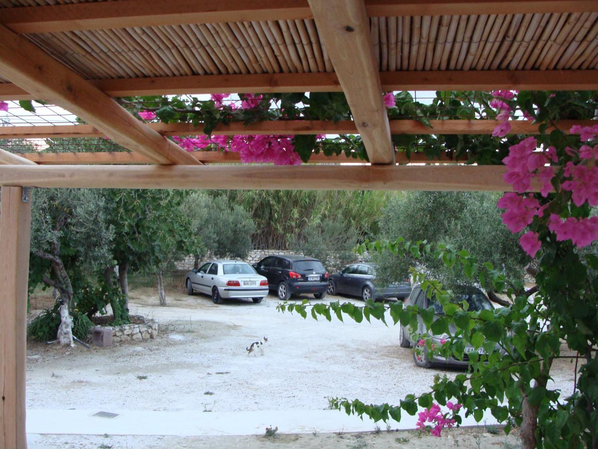 Παραθιν Αλοσ 2 Apartment Skyros Luaran gambar